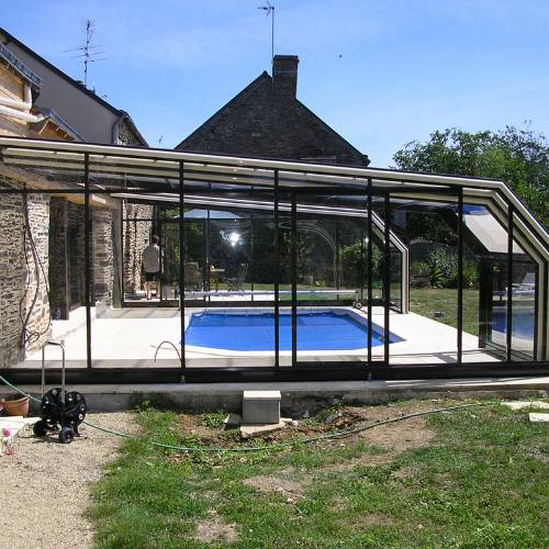 abri de piscine adossé